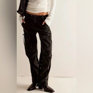 Free People Black Can't Compare
Slouch Pants Cargo Low Rise.  Black color